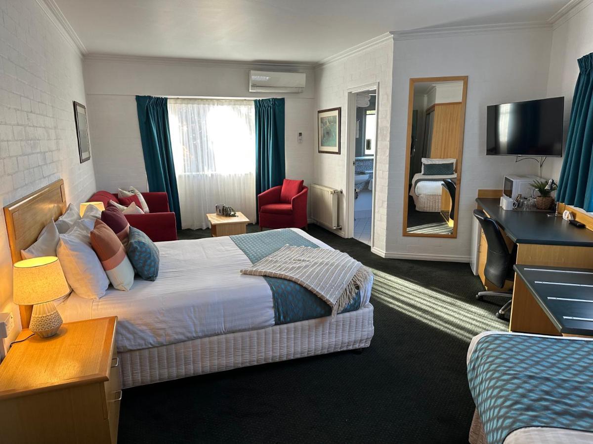 Grand Country Lodge Motel Mittagong Exterior photo