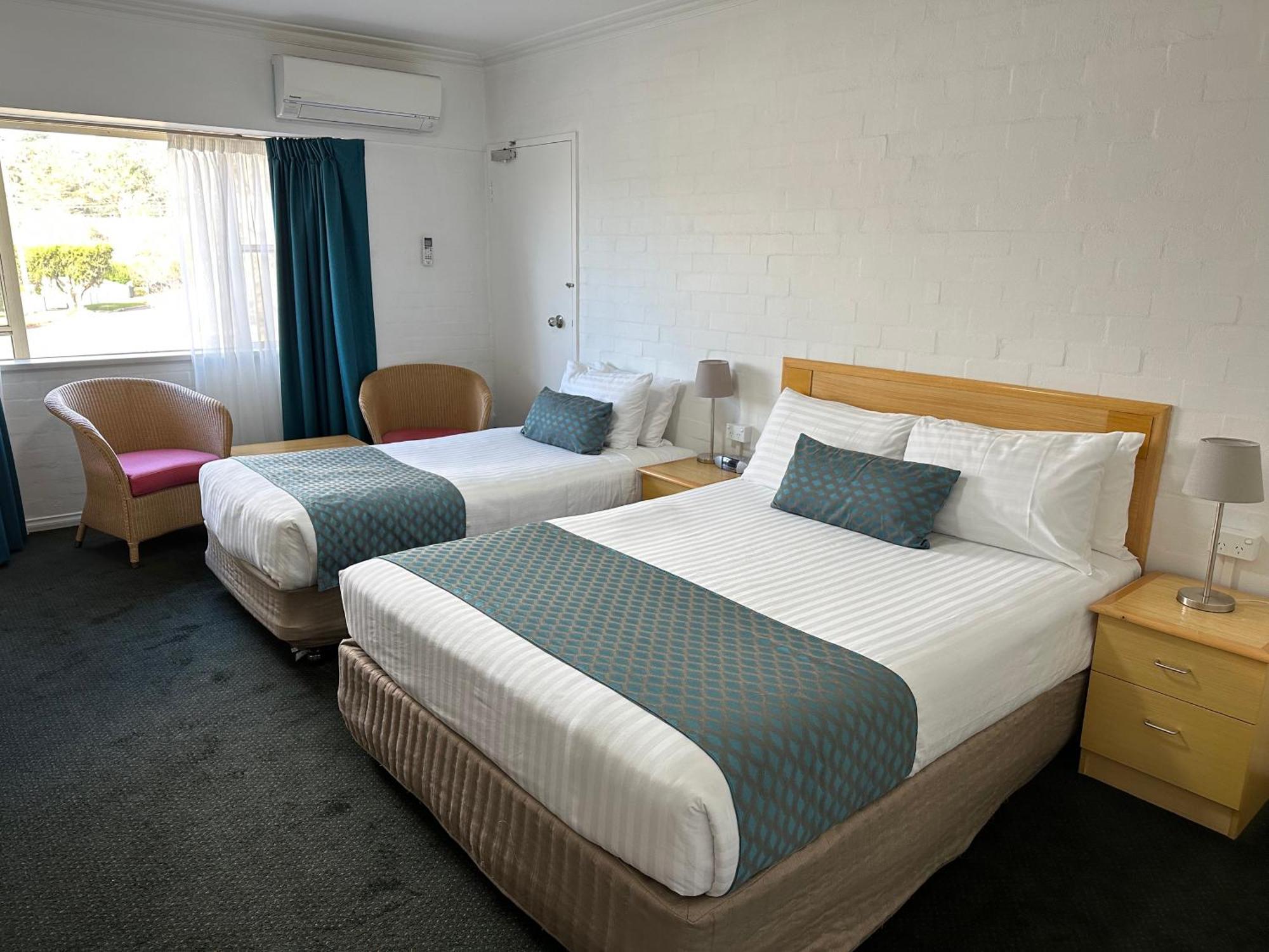 Grand Country Lodge Motel Mittagong Exterior photo